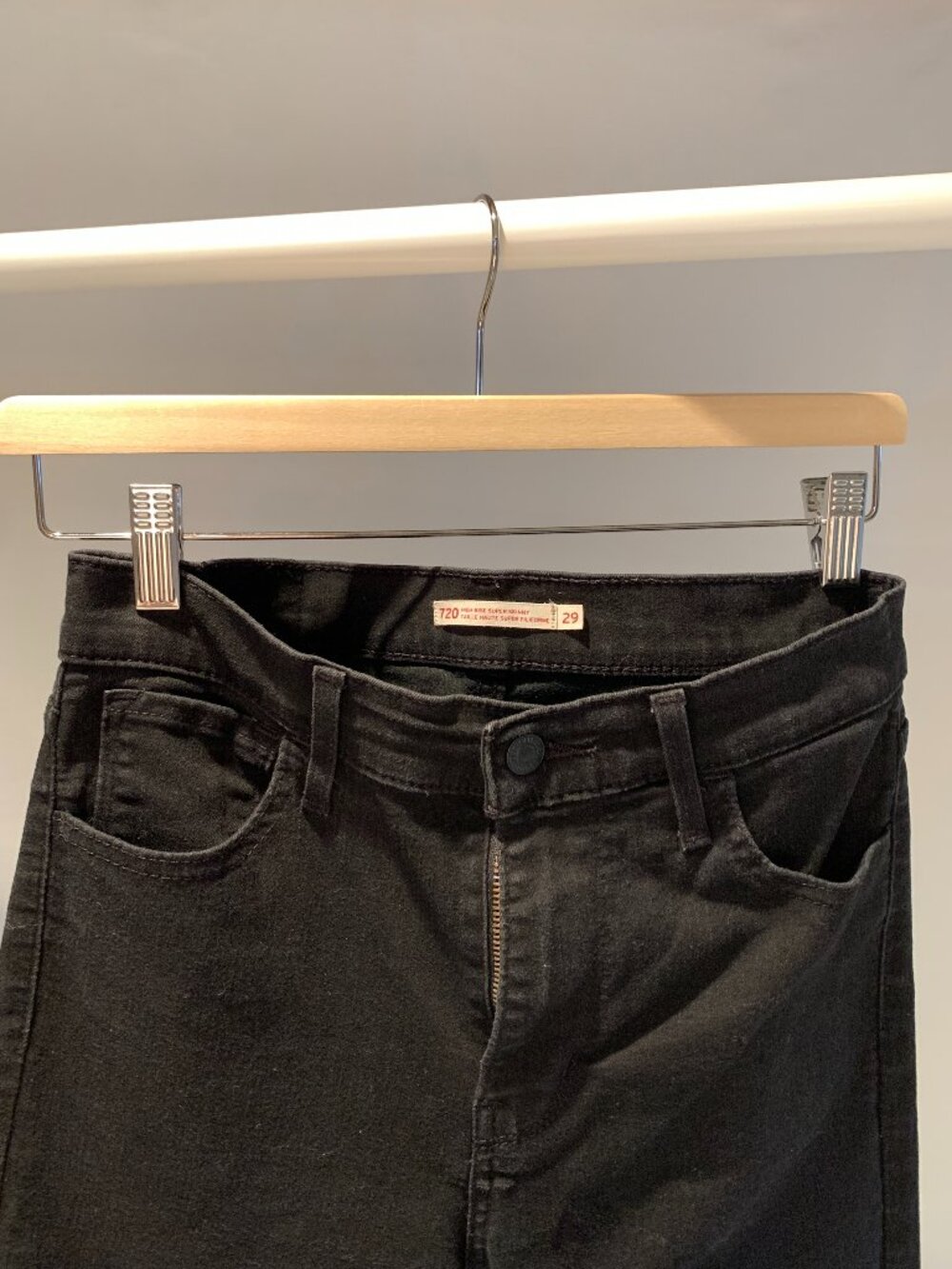 Levi’s 721 Black Skinny Jeans W29 L30 — Classic High Rise Stretch Denim